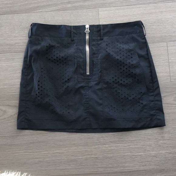 *3 for $125* Black Alexander Wang mini skirt - Picture 1 of 5